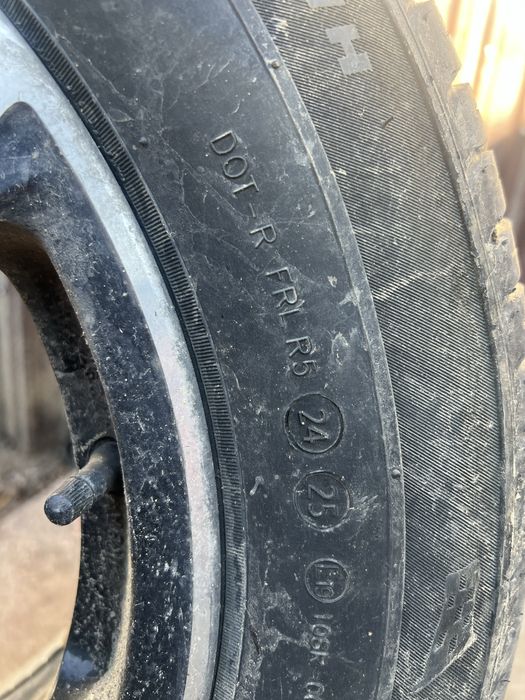 Jante de aluminiu cu inel de centrare + anvelope Radburg