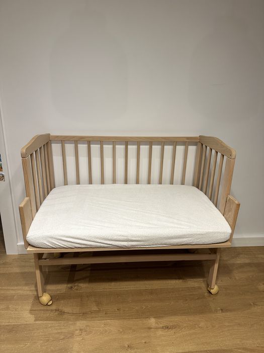 Patut din lemn 2 in 1 cu functie co-sleeper – Waldin 40x90 / 55x90 cm