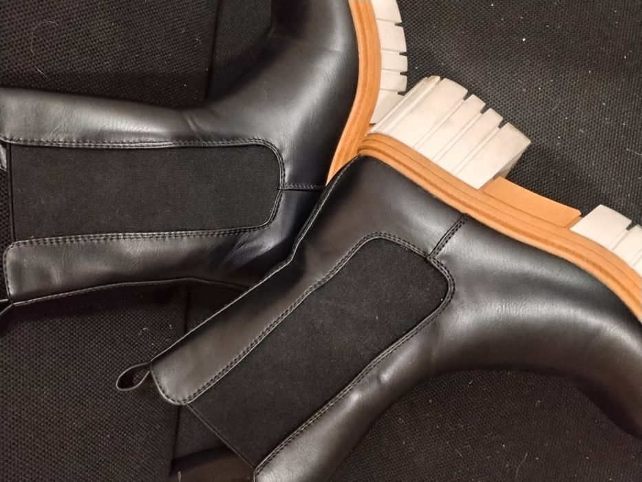 Спортно елегантни боти и ботуши-N:36