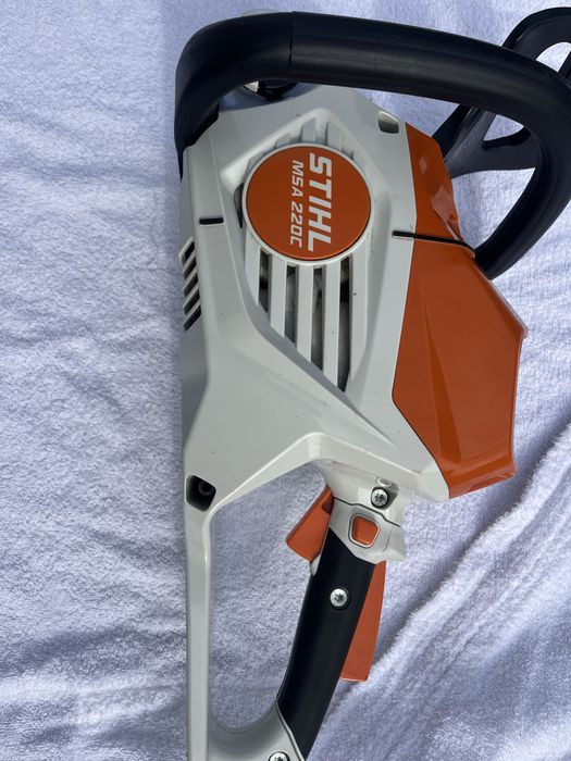 Stihl msa 220 c  pe acumulator