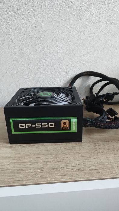 Блок питания game Max 550v