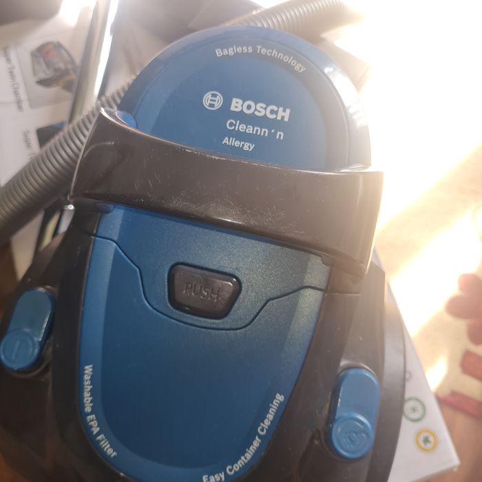 Продам пылесос Bosch