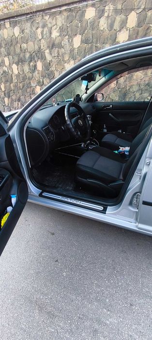 Golf 4 1,6 benzina/2001 ( mai am unul de piese)
