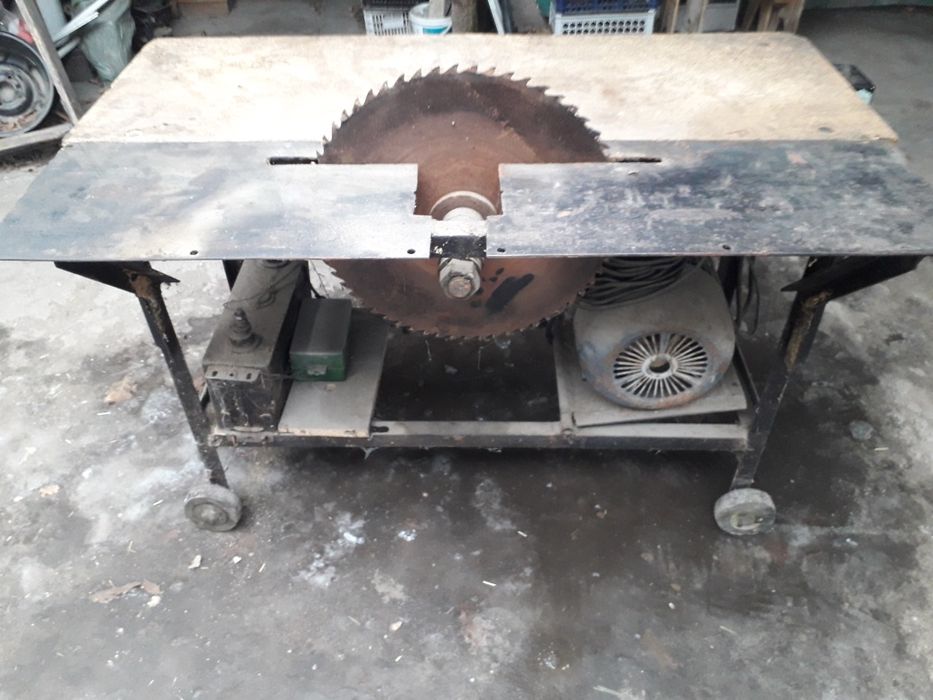 Циркулярка + 2 две фрезы назадки