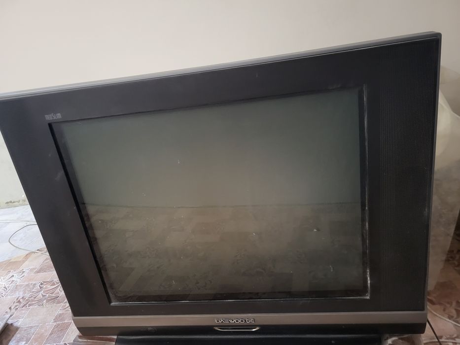 Продам телевизор.