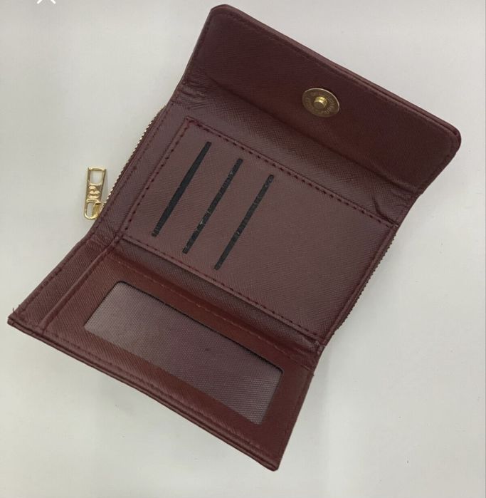 Дамски  портфейл