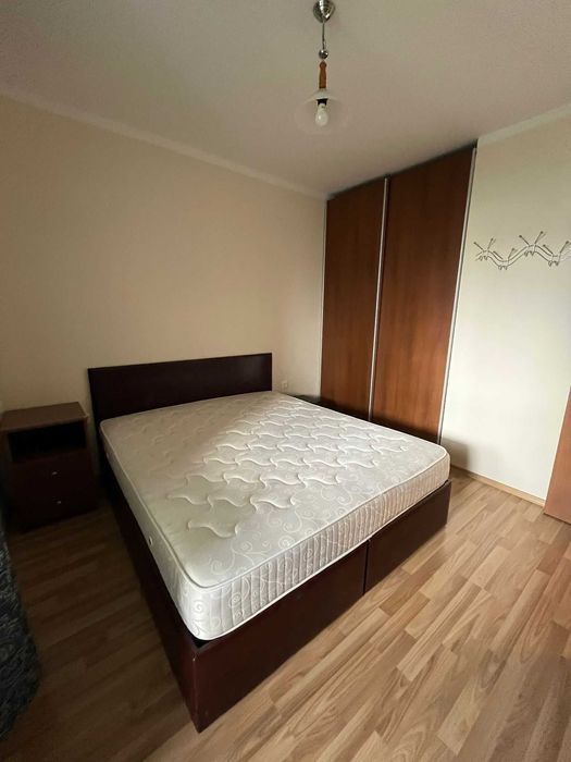 Дава под наем компактен тристаен апартамент в кв. Лозенец