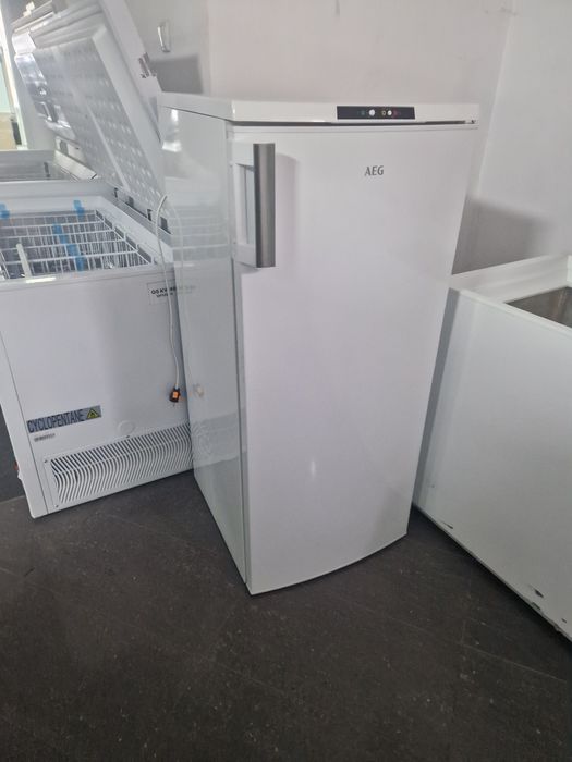 Фризер Aeg A++ 167 литра