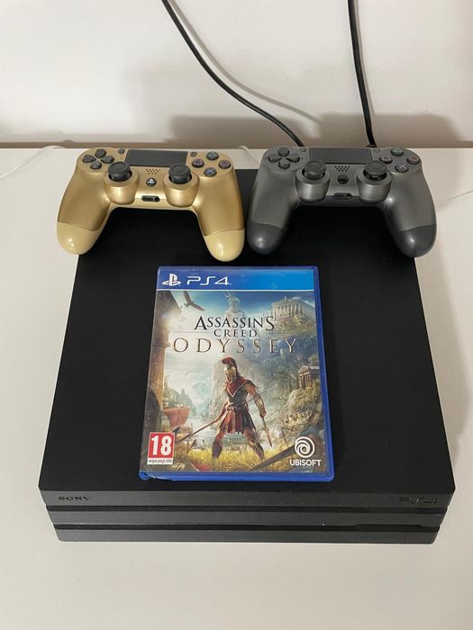 Vând PlayStation 4 Pro 1Tb