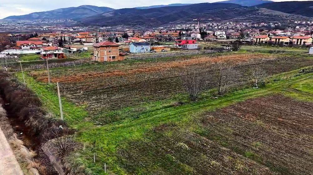 УПИ с ПУП и разширен самостоятелен достъп - 1218 кв.м, Първенец