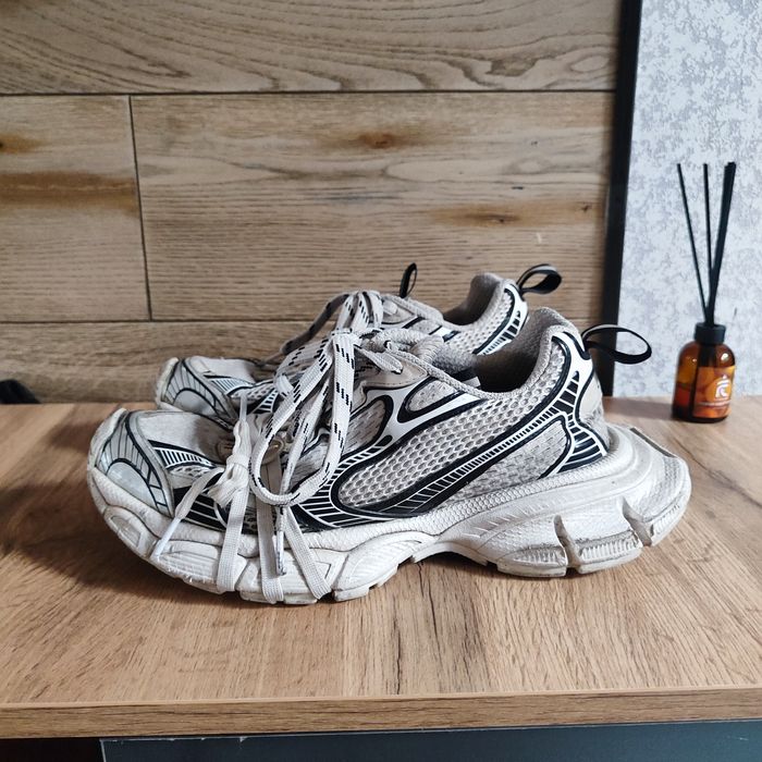 Balenciaga 3xl white