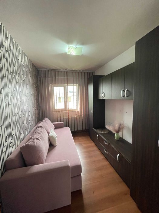 Proprietar inchiriez apartament 3 camere modern Paltinis