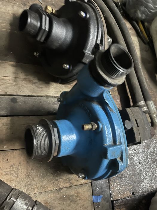 Насос на опрыскователь  HYPRO