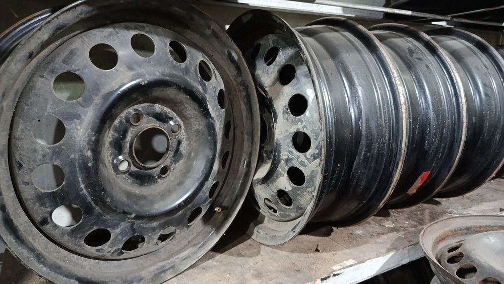 Диски на 16 Веста Ларгус 4*100