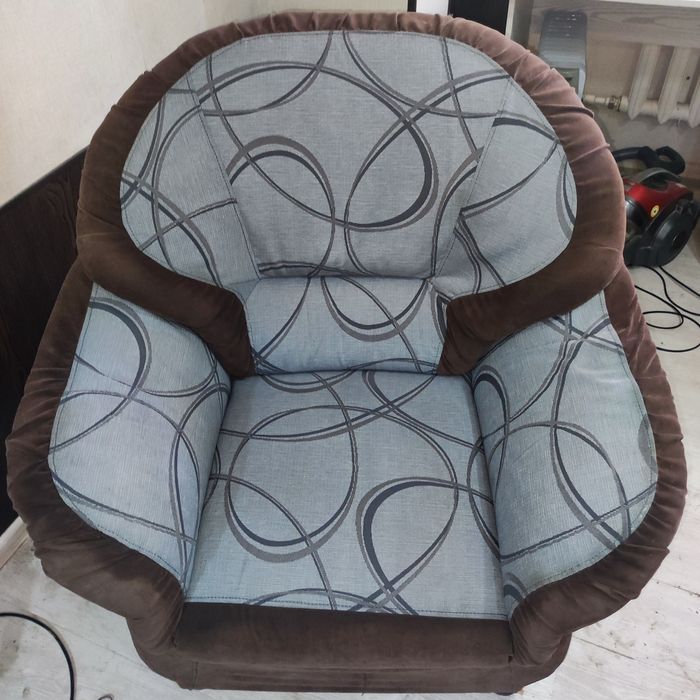 Химчистка мягкой мебели на дому, бистро и качественно