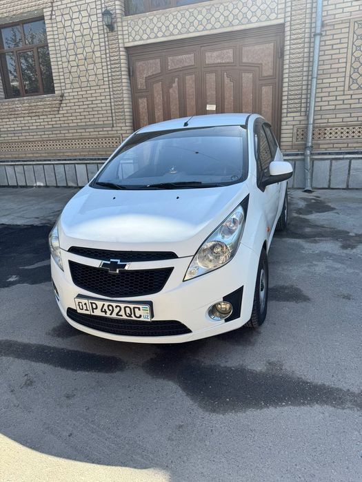 Srochna Spark sotiladi 2011 yil xolati ideal