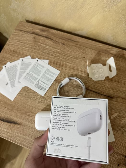 Air Pods Pro 2, cu incarcare magsafe sui noise cancelling