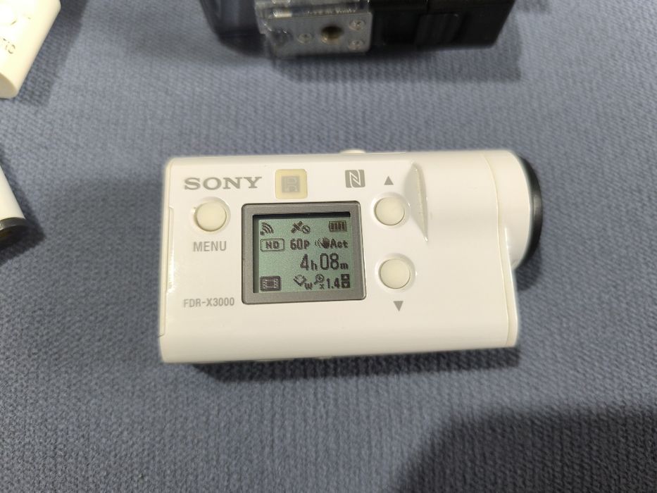 Продам экшен камеру Sony FDR X3000R