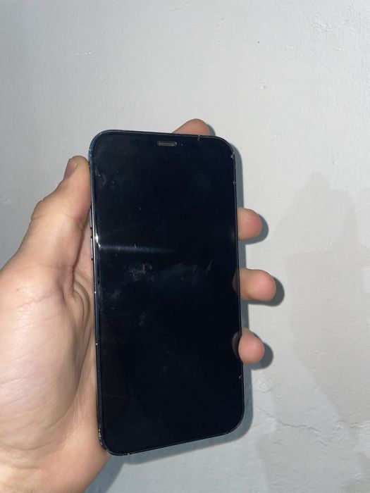 Iphone 12 продам