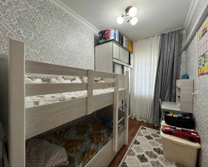 Каартира 3/7/9 Новомосковская 75м2