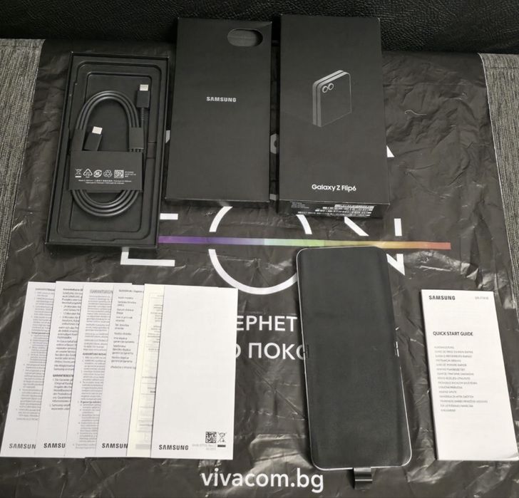 КАТО НОВ 256GB Samsung Z Flip 6 Гаранция Vivacom 2026г. Silver | Сив