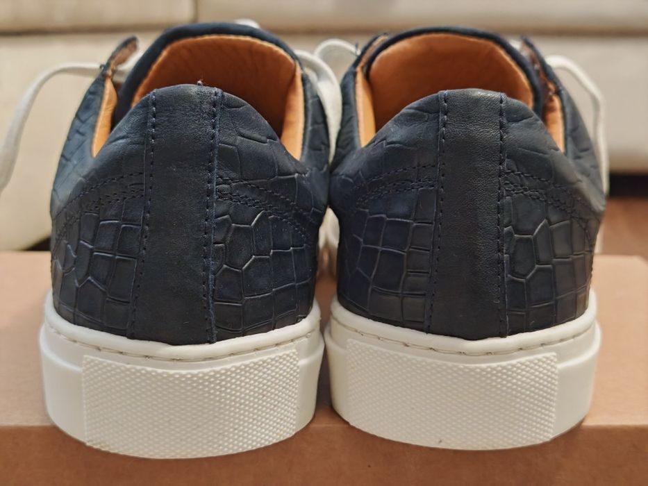 Sneakers low piele noi mărimea 42