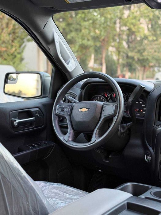 Sotuvda Chevrolet Silverado 4X4 avtomashinamiz