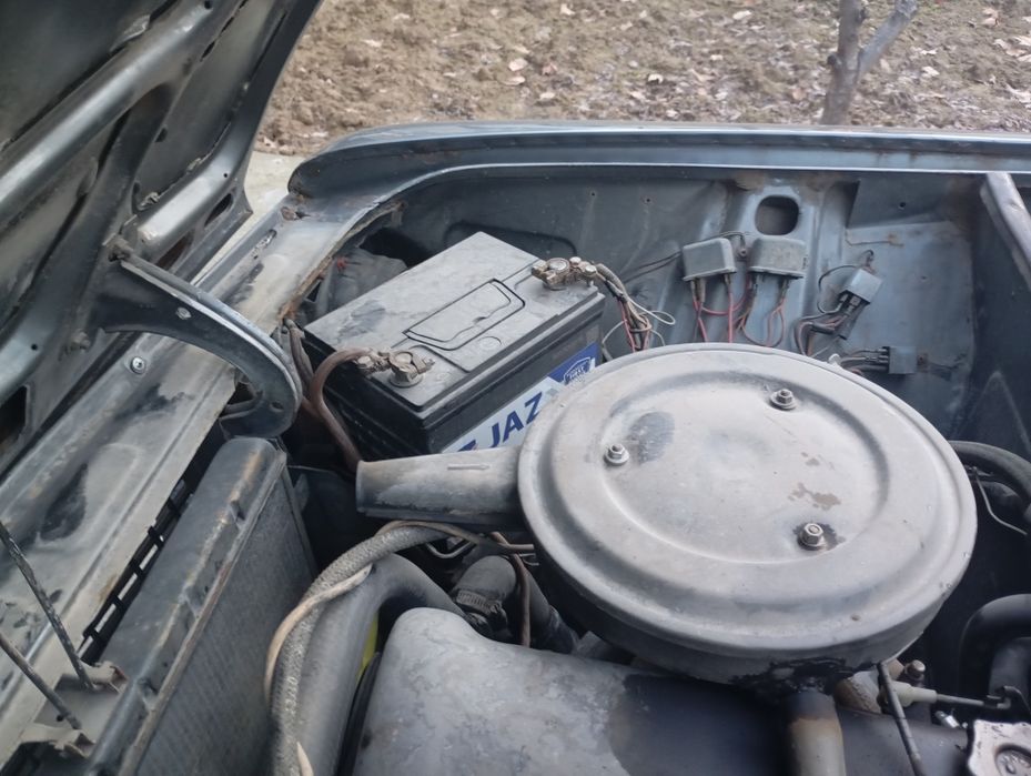 Сотилади ваз 2106