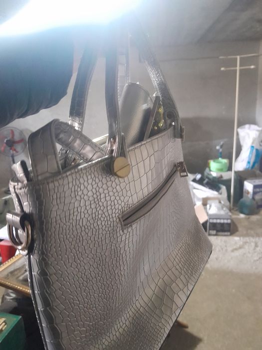 Сумка мощная красивая