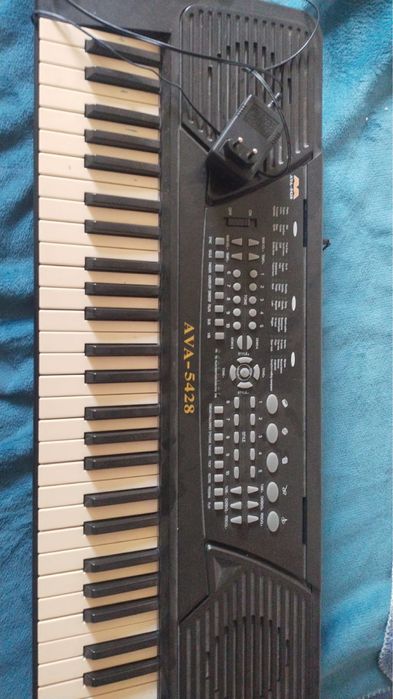 Синтезатор Ava