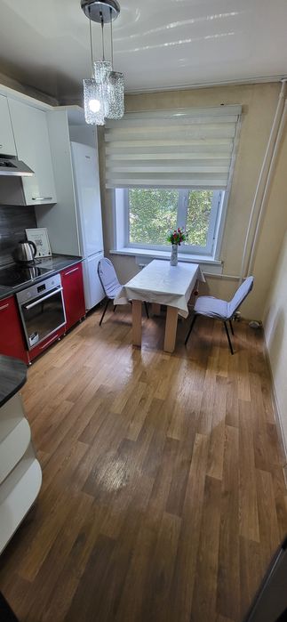 Сдаётся 1-комн. квартира в центре.