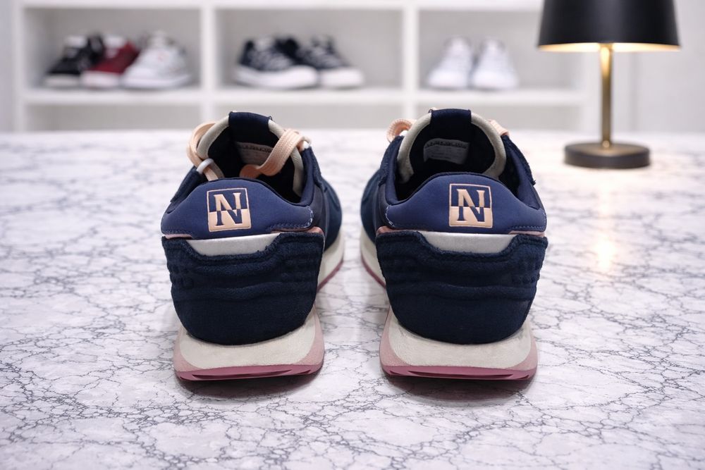 Napapijri Vicky N 36 кожени Limited