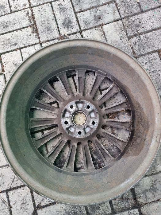 Продам оригинальные диски r18