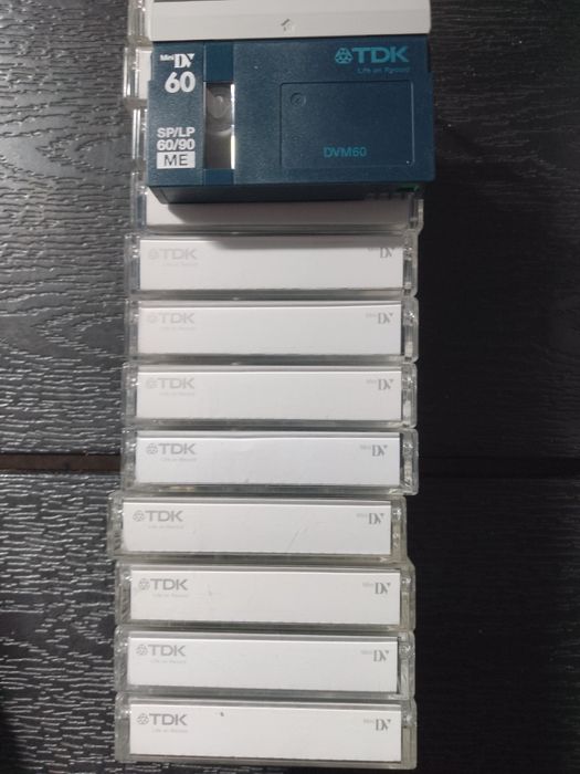 Lot 12 casete MiniDV TDK DVM60 – stare impecabilă