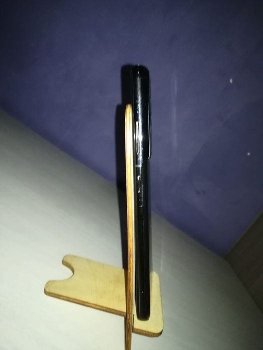 Продам Samsung S21 Ultra