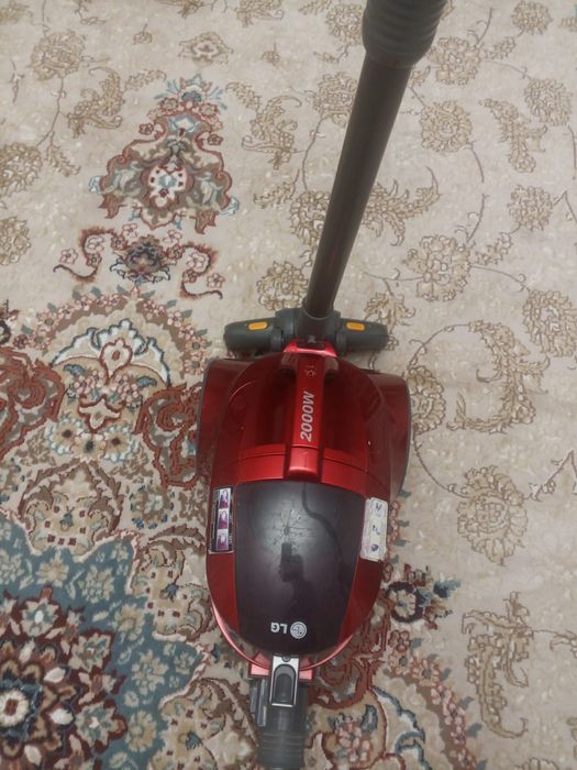 Продам пылесос LG