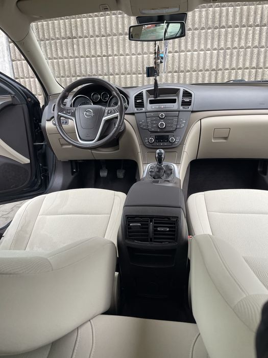 Opel insignia 2.0d