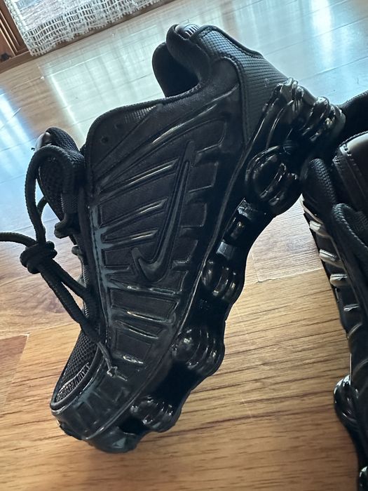 Черни маратонки Nike SHOX размери от 36 до 41