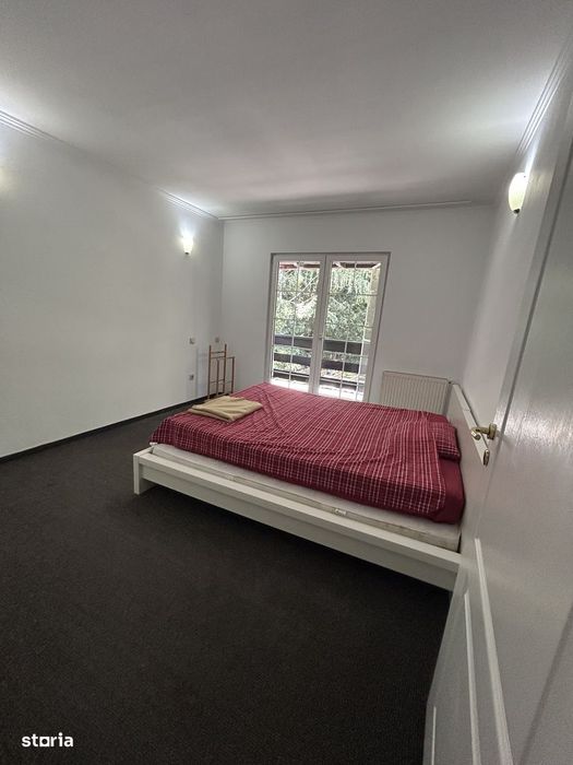 Resedinta 5 camere, cu Padure Privata, Paradisul Verde, teren 1735mp