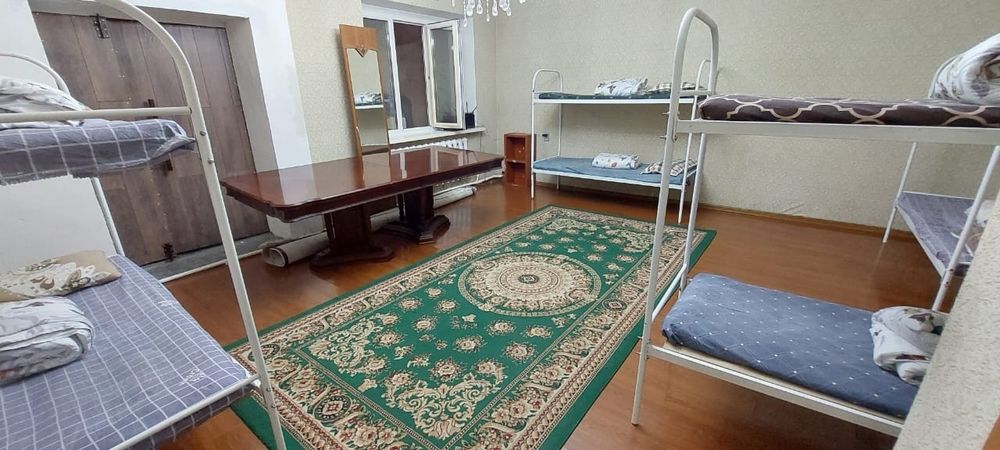 Сдам  В Аренду первый этаж частного дома