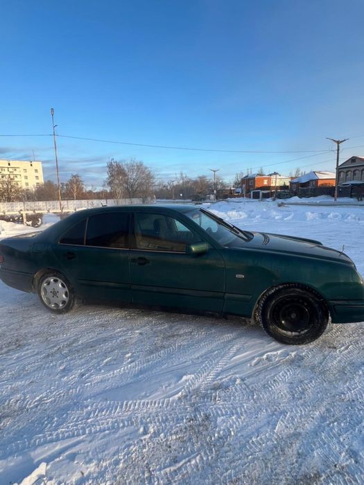 мерседес кузов 210  2.8