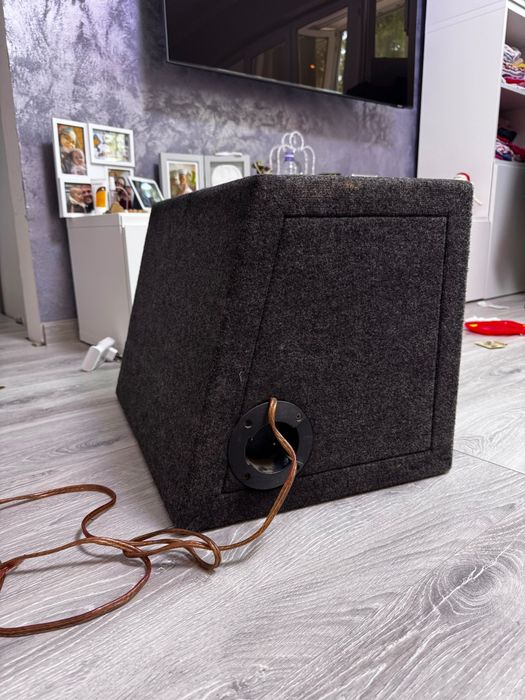 Vând tub de bass Emphaser și stație Kenwood