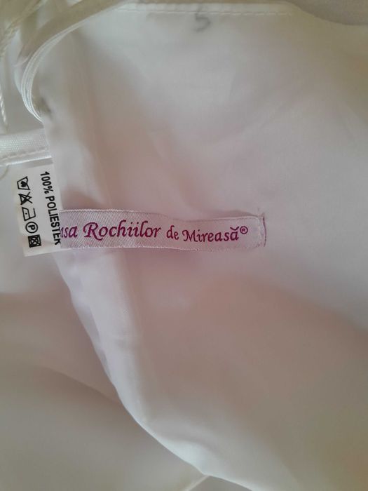 Vand rochie de mireasa