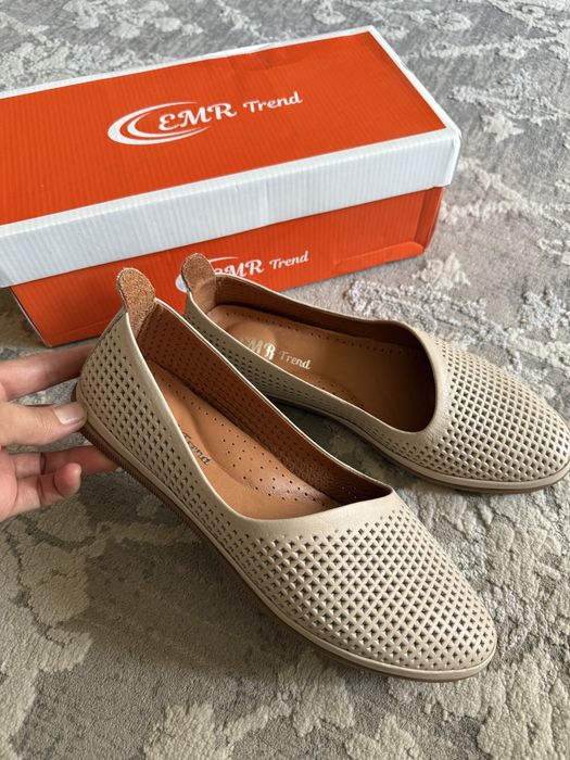 Ботинки крассовки женские