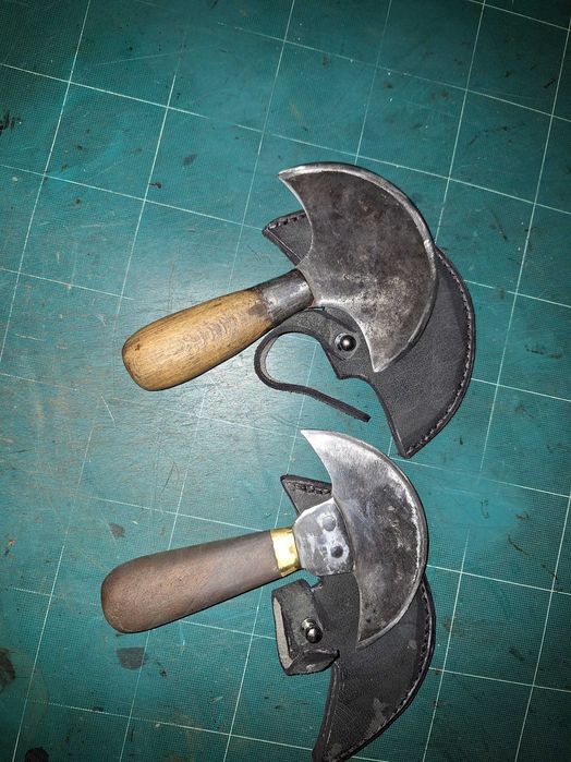 Обущарски, кожарски и сарашки инструменти