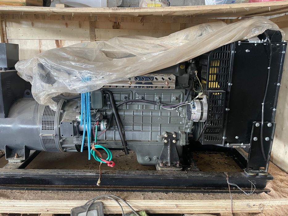 Продам дизельный генератор