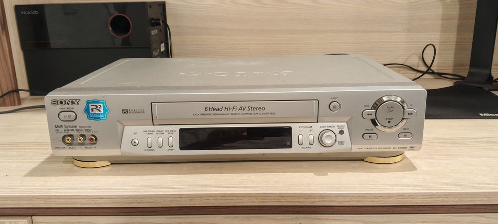 Видеомагнитофон  SONY