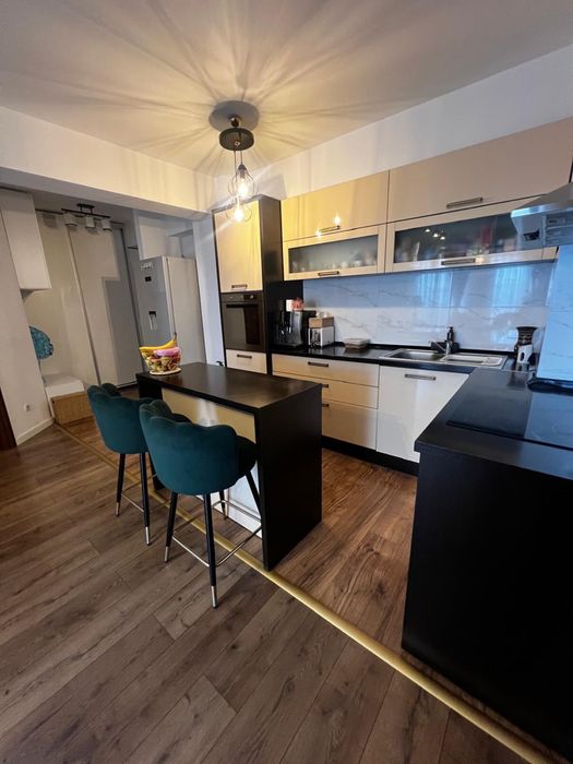 Apartament 3 camere,cartier Prima Nufarul