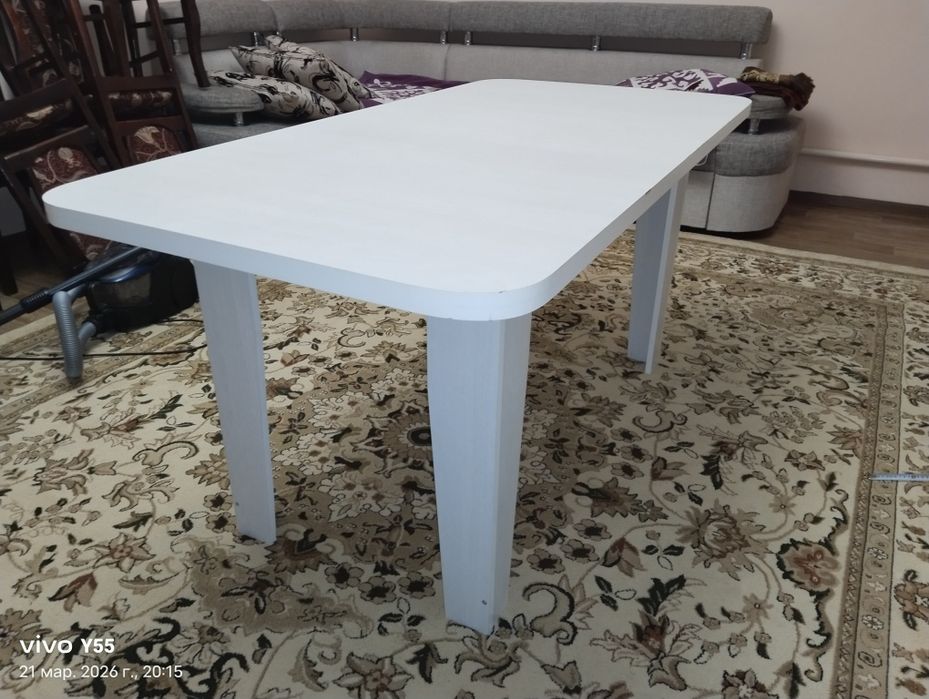 Продам стол. В отличном состоянии
