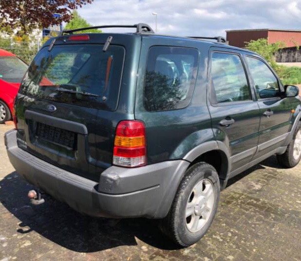 Форд Маверик на части